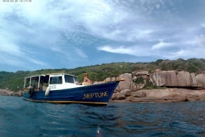 Ilha das Aranhas: Boat Tour with Barbecue