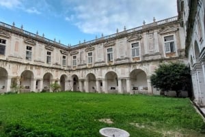 Lisboa: Bilhete de entrada na Igreja da Graça com bebida na esplanada