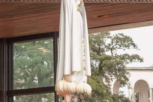 Lisbona: Tour privato della Chiesa del Santo Miracolo di Santarem e Fatima