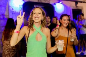 Pubcrawl leggendario di Lisbona: 1h OpenBar, shot, ingresso al club VIP