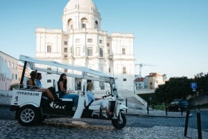 Lisboa: Tour privado de la ciudad enogastronómica en Eco Tuk Tuk