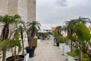 Lissabon: Fest på tagene: Sky Tour med 6 tagterrasser og drinks