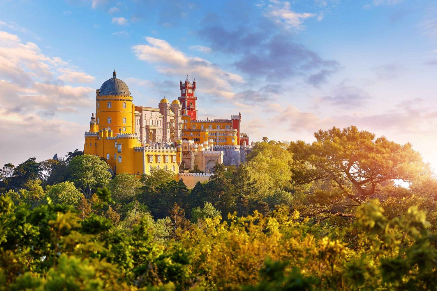 Lisboa: Sintra, Palácio da Pena e Degustação de Vinhos Tour em Pequenos Grupos