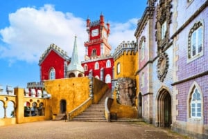 Lissabon: Sintra, Pena, Cascais & Cabo Dagstur med billetter