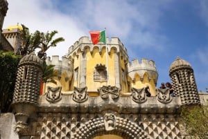 Lissabon: Sintra, Pena, Cascais & Cabo Dagstur med billetter