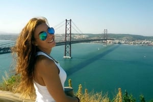 Lisbona: Sintra, Palazzo Pena, Quinta Regaleira, Cascais Tour