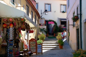 Lisbona: Sintra, Palazzo Pena, Quinta Regaleira, Cascais Tour