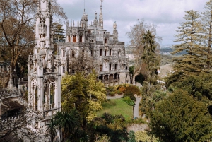 Lisbona: Sintra, Palazzo Pena, Quinta Regaleira, Cascais Tour