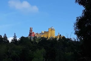 Lisbona: Sintra, Palazzo Pena, Quinta Regaleira, Cascais Tour