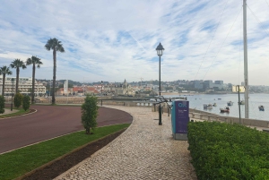 Lisbona: Sintra, Palazzo Pena, Quinta Regaleira, Cascais Tour