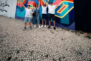 Lissabon: Gadekunstelskere med tuktuk