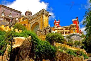 Lisbon: Visit Pena Palace, Regaleira, Cabo da Roca & Cascais