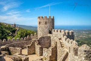 Lisbon: Visit Pena Palace, Regaleira, Cabo da Roca & Cascais