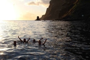 Madeira: Sunset dinner cruise