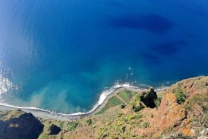 Madeira : Cabo Girao and Camara de Lobo 4WD half-day Tour