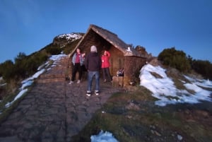 Madera: Wycieczka na wschód słońca z przewodnikiem po Pico Ruivo z odbiorem z hotelu