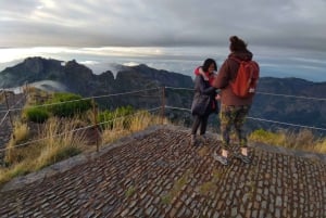 Madera: Wycieczka na wschód słońca z przewodnikiem po Pico Ruivo z odbiorem z hotelu