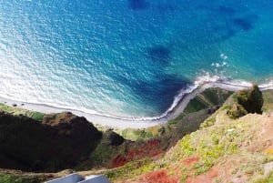 Madera: degustacja wina, Muzeum Miodu i Cabo Girão