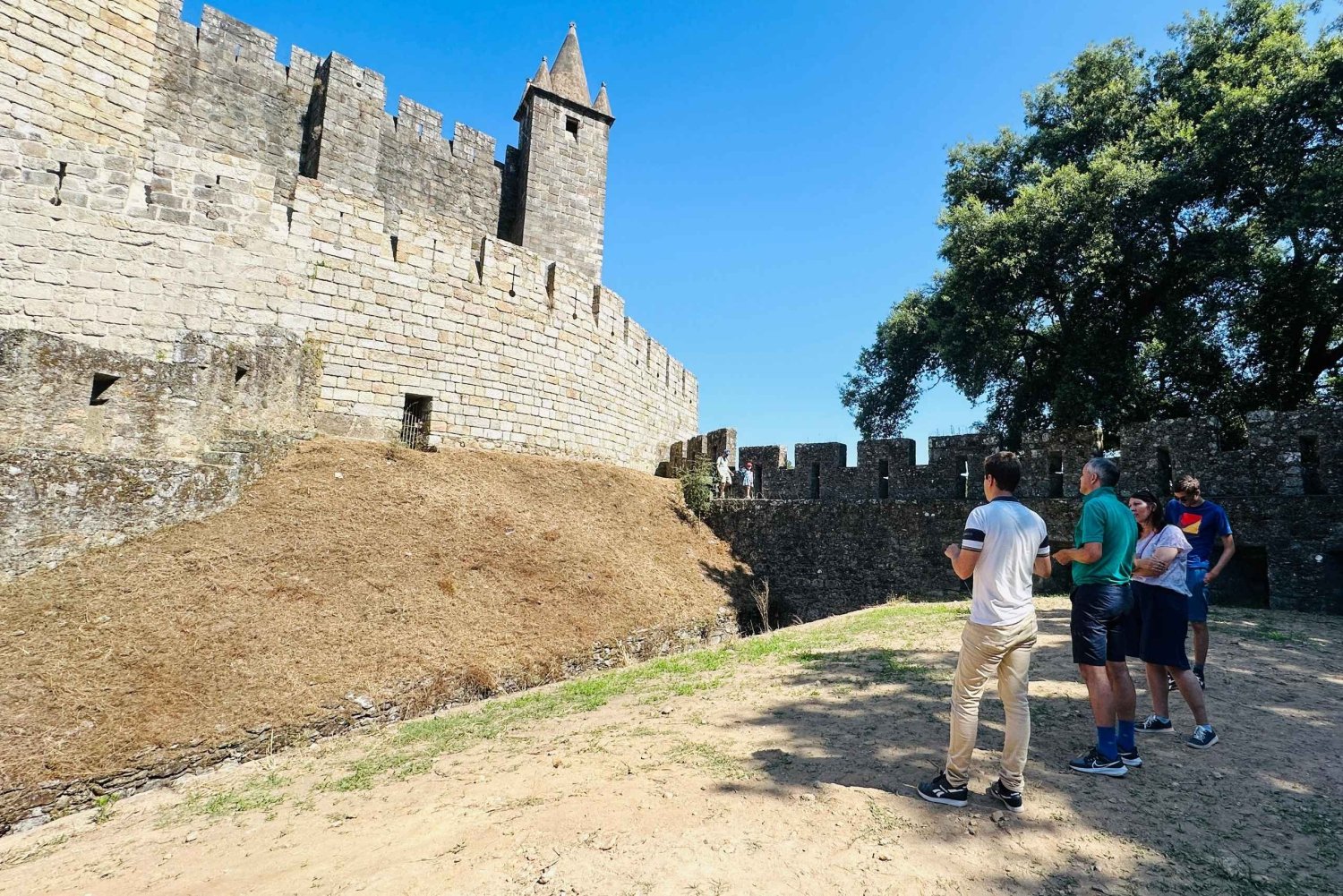 Från Porto: Medeltida slott i Portugal, inkl. Braga och Guimarães