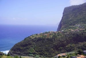 Nordöstra Madeira: Santana, Porto da Cruz, Faial, Caniçal