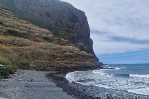 Nordöstra Madeira: Santana, Porto da Cruz, Faial, Caniçal