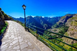 Долина монахинь и Пику-душ-Барселуш, тур по острову Мадейра