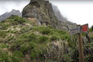 Madeira: Soluppgång vid Pico do Arieiro + 2 vandringar – PR1 och PR3