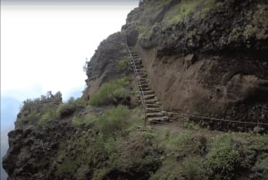 Madeira: Soluppgång vid Pico do Arieiro + 2 vandringar – PR1 och PR3
