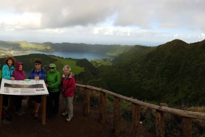 Ponta Delgada: Sete Cidades & Lagoa do Fogo Tour