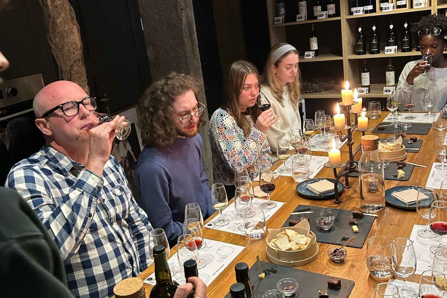 Aula de vinho do Porto com prova e harmonização de 5 vinhos do Porto