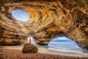 Portimão: Passeio de barco rápido pelas Grutas de Benagil com opção de pôr do sol