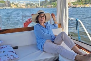Porto: 6 siltaa -risteily portviinin maistajaisilla ja auringonlaskun katseluvaihtoehdolla