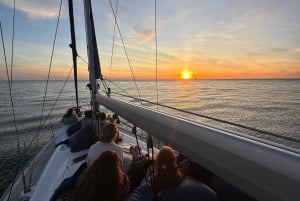 Porto: Charming Sailboat Cruise with Port Wine,Sunset Option