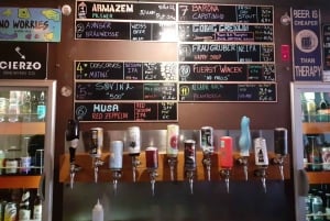 Porto: Degustação de cerveja artesanal com petiscos locais