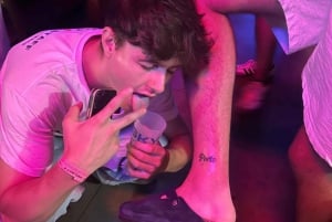 Porto: Crazy Pub Crawl med gratis shots, drinker, spill + VIP