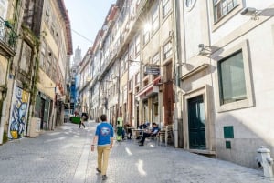 Porto: Delicious Food and Wine Walking Tour