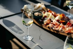 Porto: Douro Valley Tour mit 2 Weingütern, Mittagessen und Kreuzfahrt