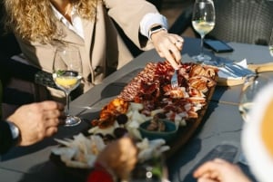 Porto: Douro Valley Tour mit 2 Weingütern, Mittagessen und Kreuzfahrt