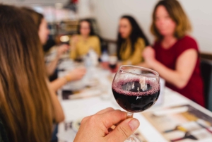 Oporto: Tour a pie de degustación de comida y vino con la Cueva del Vino de Oporto