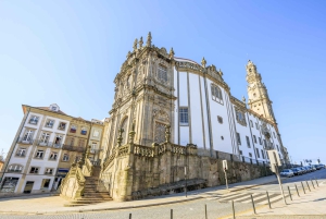 Porto: excursão de meio dia com visita e prova de vinho do Porto