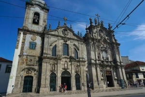 Porto: Yksityinen historiallisen keskustan kävelykierros ja degustointi