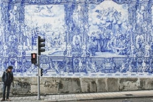 Oporto: Tour histórico privado a pie con guía local