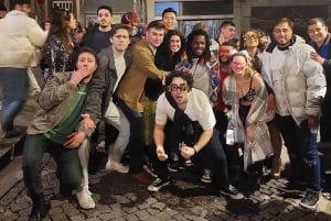 Porto: PubCrawl med 6 drinks + VIP-klubadgang