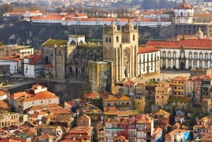 Porto Ribeira and highlights Private Walking Tour