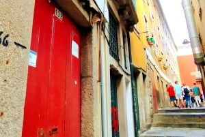 Porto Ribeira and highlights Private Walking Tour