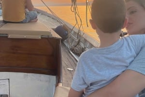 Porto San Paolo: Aperitivo al tramonto in crociera d'epoca a Tavolara