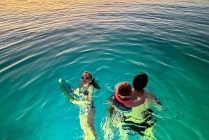 Porto San Paolo: Aperitivo al tramonto in crociera d'epoca a Tavolara