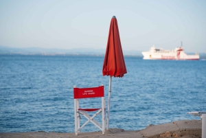 Porto Santo Stefano: La Caletta beach club - Cocktails under the umbrella