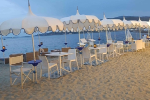 Porto Santo Stefano: La Caletta beach club - Cocktails under the umbrella