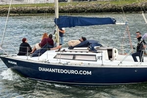 Utflykt i Porto: Tur på en segelbåt delad eller privat (Sunset Option)